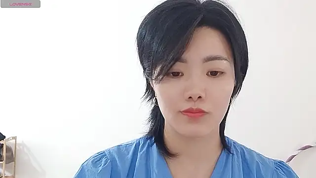 Nikishine online show from April 18, 2026, 5:54 am