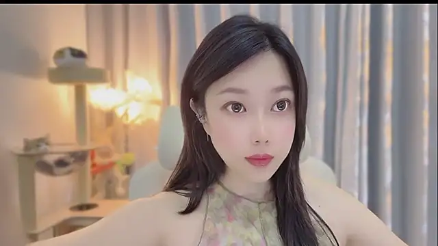 Yumi yuni online show from May 31, 2026, 1:44 am