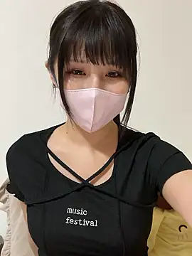 Snapshot of Mitsuki__jp chatting on February 9, 2026, 12:58 pm Mitsuki jp online show from February 9, 2026, 12:58 pm