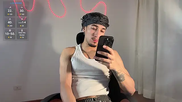 Snapshot of rafael_stone11 chatting on February 5, 2026, 1:23 am rafael stone11 online show from February 5, 2026, 1:23 am