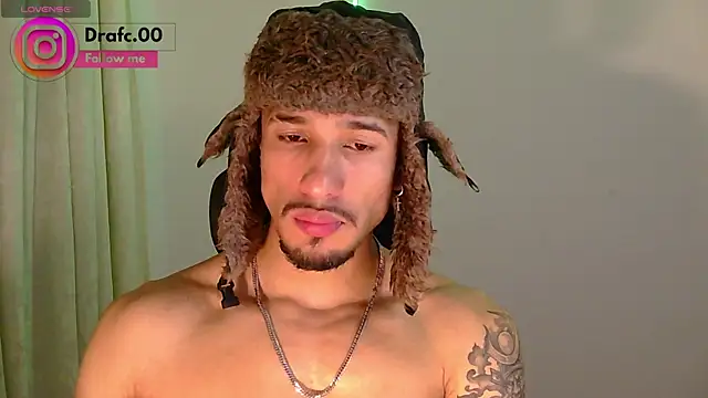Snapshot of rafael_stone11 chatting on May 27, 2026, 2:08 am rafael stone11 online show from May 27, 2026, 2:08 am