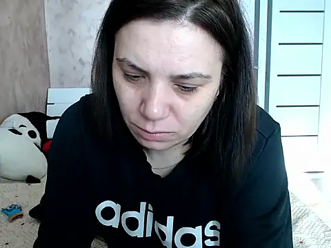 LorraGrey online show from March 2, 2026, 6:47 am