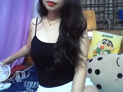 NinaKey online show from March 25, 2026, 8:35 am