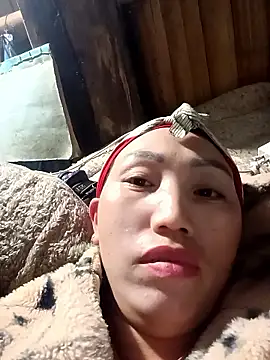 Snapshot of hot-luna- chatting on February 2, 2026, 1:21 pm hot-luna- online show from February 2, 2026, 1:21 pm