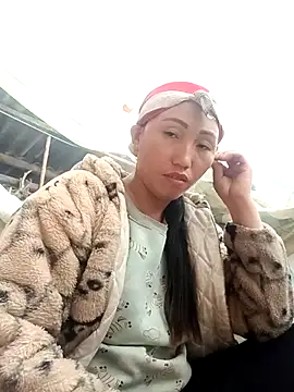 Snapshot of hot-luna- chatting on February 3, 2026, 7:13 am hot-luna- online show from February 3, 2026, 7:13 am