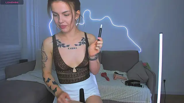 AkylinaGold online show from July 23, 2026, 8:38 pm