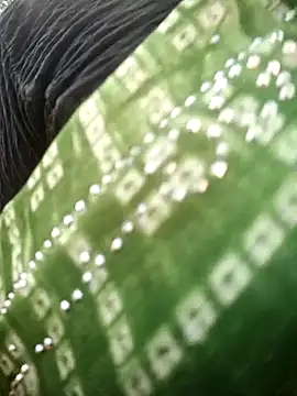 Snapshot of Hotty_raghni chatting on February 26, 2026, 2:33 am Hotty raghni online show from February 26, 2026, 2:33 am