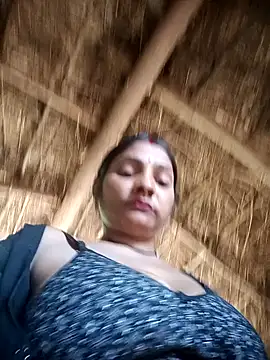 Snapshot of Hotty_raghni chatting on February 15, 2026, 7:51 am Hotty raghni online show from February 15, 2026, 7:51 am