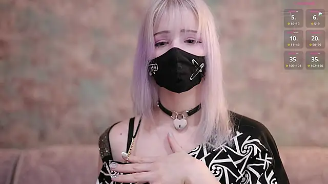 Yunakiss online show from March 4, 2026, 9:22 pm