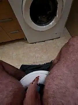 Snapshot of Heyyo3 chatting on February 6, 2026, 10:00 am Heyyo3 online show from February 6, 2026, 10:00 am