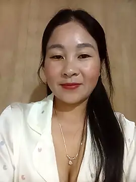 Snapshot of Dunk-namic chatting on May 5, 2026, 12:02 am Dunk-namic online show from May 5, 2026, 12:02 am