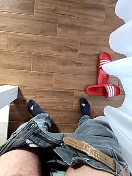 Snapshot of latya111 chatting on February 12, 2026, 12:38 pm latya111 online show from February 12, 2026, 12:38 pm