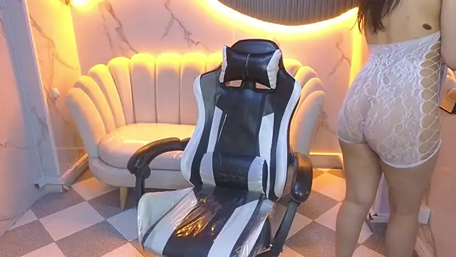 Valerie moon b online show from March 21, 2026, 12:53 pm