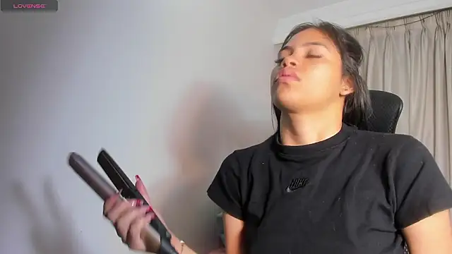 kendall hernandez online show from February 11, 2026, 2:28 pm