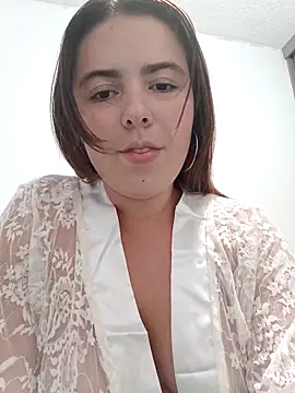 Snapshot of lyss_muller chatting on June 4, 2026, 1:32 am lyss muller online show from June 4, 2026, 1:32 am