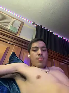 Snapshot of Tupapi696969q chatting on May 22, 2026, 4:21 am Tupapi696969q online show from May 22, 2026, 4:21 am