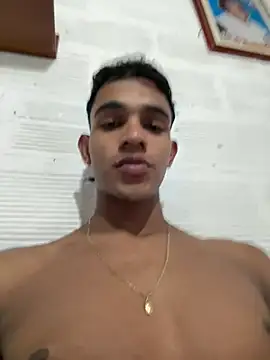 Snapshot of davidsexy_g44 chatting on March 12, 2026, 4:51 am davidsexy g44 online show from March 12, 2026, 4:51 am