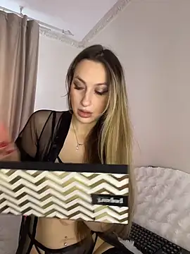 Alyxra online show from March 22, 2026, 7:32 am