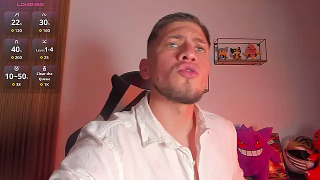 SebastianMaximoff  online show from February 18, 2026, 9:44 pm