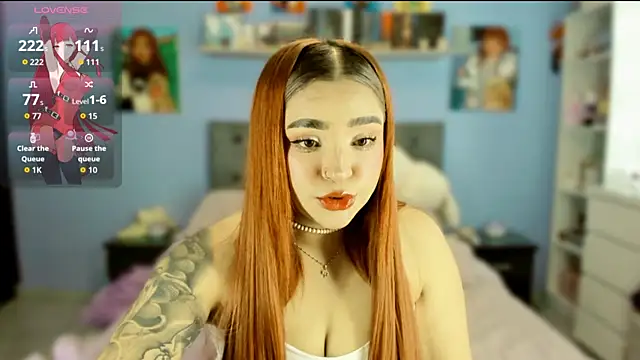 Snapshot of Crystal_X_ chatting on July 25, 2026, 1:57 am Crystal X online show from July 25, 2026, 1:57 am