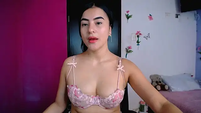 Snapshot of charlotte_petit_ chatting on February 26, 2026, 4:07 pm charlotte petit online show from February 26, 2026, 4:07 pm