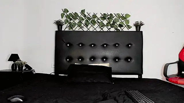 JERO TEASE S7S online show from April 11, 2026, 2:41 am