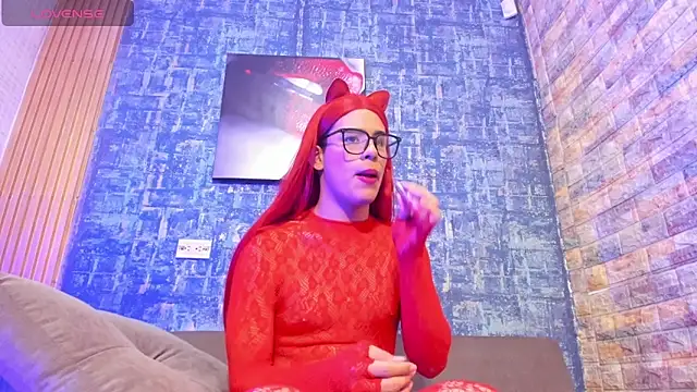 scarlettqueenx online show from February 21, 2026, 8:44 pm