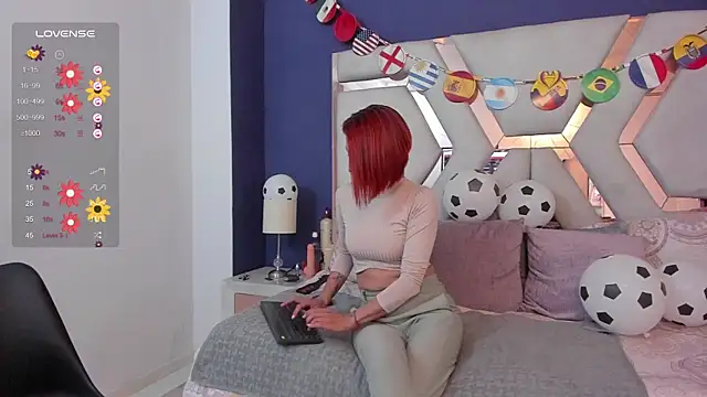 Sara Evaanns online show from July 16, 2026, 4:26 pm