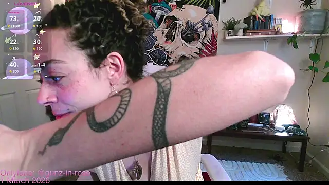 Snapshot of gunzinrose chatting on March 1, 2026, 5:13 pm gunzinrose online show from March 1, 2026, 5:13 pm