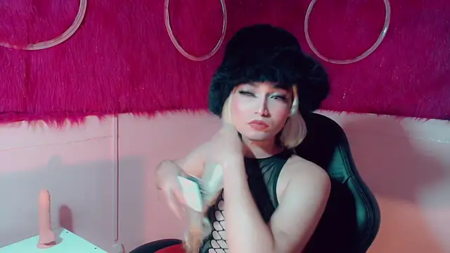 Snapshot of isabella_vogue chatting on February 17, 2026, 11:40 am isabella vogue online show from February 17, 2026, 11:40 am