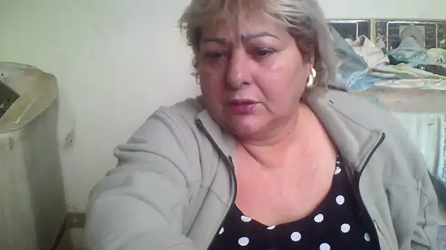 bialoba7 online show from September 9, 2025, 3:10 pm