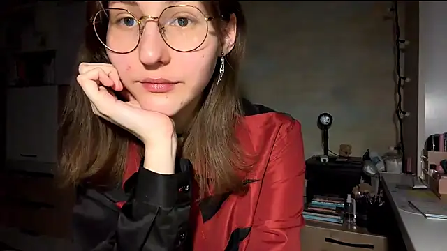 Miaaa Moon online show from February 5, 2026, 4:14 pm