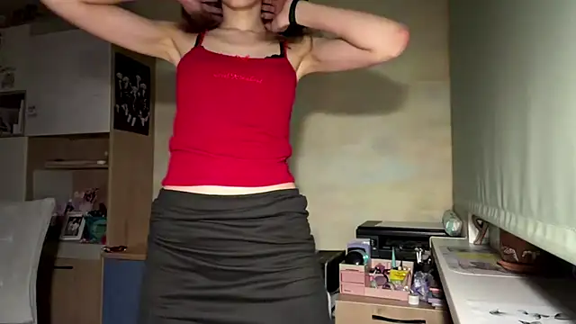 Snapshot of Miaaa_Moon chatting on April 19, 2026, 6:10 pm Miaaa Moon online show from April 19, 2026, 6:10 pm