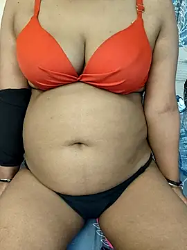 Snapshot of Red_Wine444 chatting on February 28, 2026, 8:52 pm Red Wine444 online show from February 28, 2026, 8:52 pm