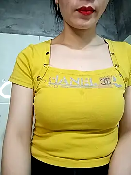 Vyvvyy69 online show from April 2, 2026, 12:34 pm