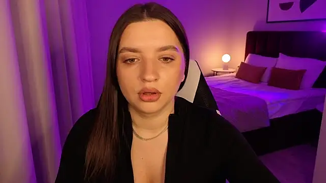 kirastorm  online show from February 8, 2026, 1:09 pm