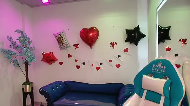 Madame scarlett online show from February 11, 2026, 11:21 am