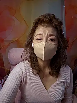 Snapshot of URAN429 chatting on February 20, 2026, 5:48 am URAN429 online show from February 20, 2026, 5:48 am