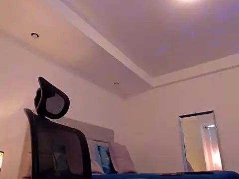 Snapshot of chris_morgan7 chatting on April 20, 2026, 2:51 pm chris morgan7 online show from April 20, 2026, 2:51 pm