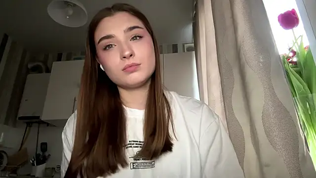 LissaBliss online show from March 10, 2026, 2:32 pm