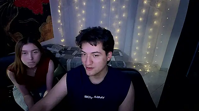 Snapshot of RoseSinsDonViktor chatting on April 21, 2026, 2:03 am RoseSinsDonViktor online show from April 21, 2026, 2:03 am