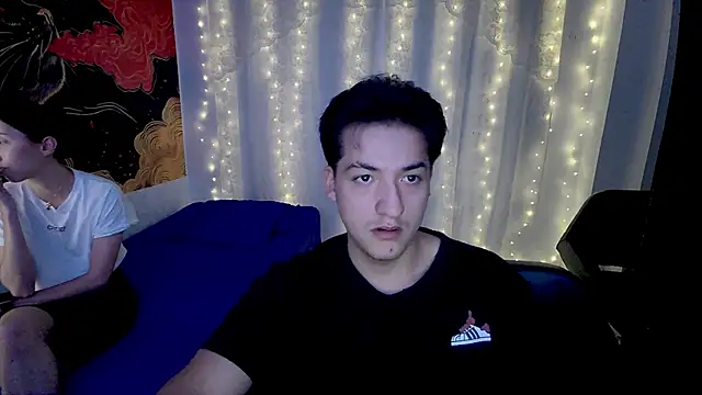 RoseSinsDonViktor online show from April 8, 2026, 6:31 pm