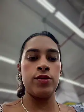 LunaHeat online show from April 13, 2026, 5:28 pm