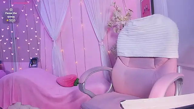 Bella Miller1  online show from March 9, 2026, 3:04 pm