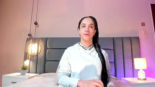 Snapshot of CelesteQueeen chatting on February 17, 2026, 11:51 am CelesteQueeen online show from February 17, 2026, 11:51 am