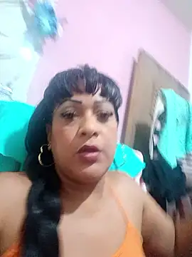 SabrinaColin online show from May 26, 2026, 2:20 am