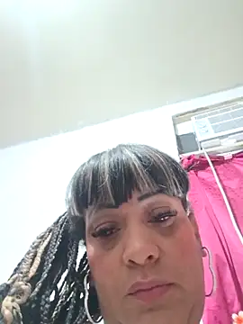 Snapshot of SabrinaColin chatting on February 6, 2026, 2:29 am SabrinaColin online show from February 6, 2026, 2:29 am