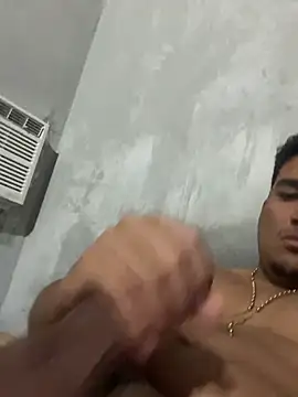 MartinezGrueso online show from March 25, 2026, 3:33 pm