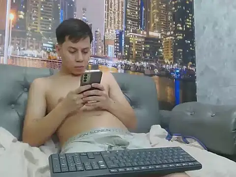 santiago xxxcol online show from March 27, 2026, 11:27 pm