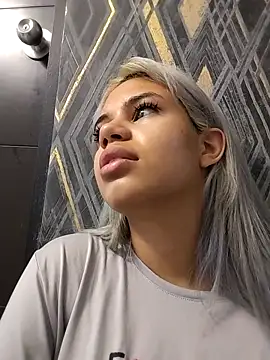 Snapshot of AlanaHouston chatting on February 26, 2026, 12:16 pm AlanaHouston online show from February 26, 2026, 12:16 pm